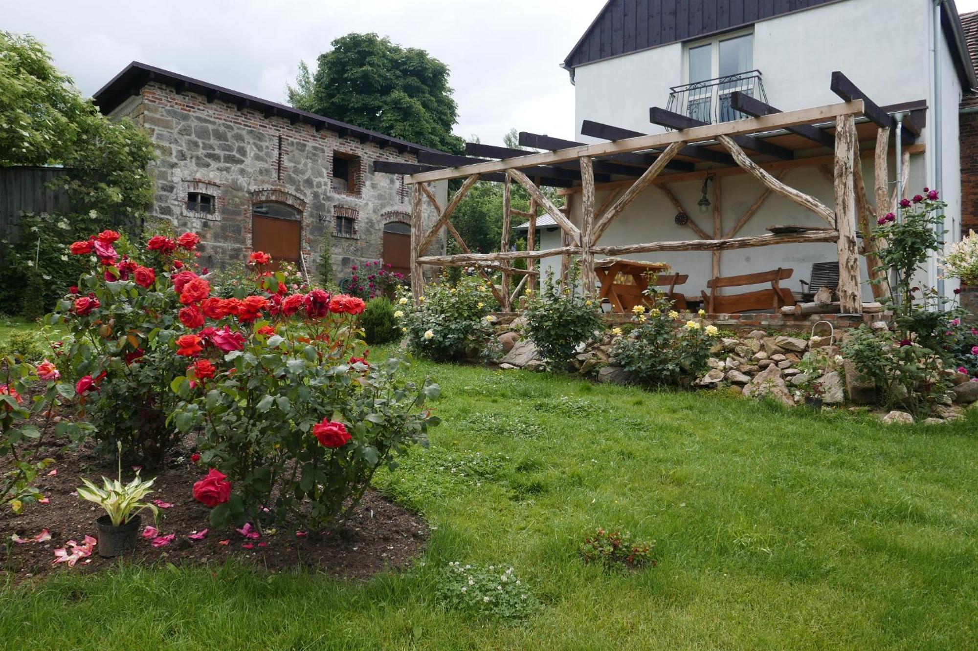 Róże i Jabłonie Agroturystyka Gryfów Śląski Exterior foto